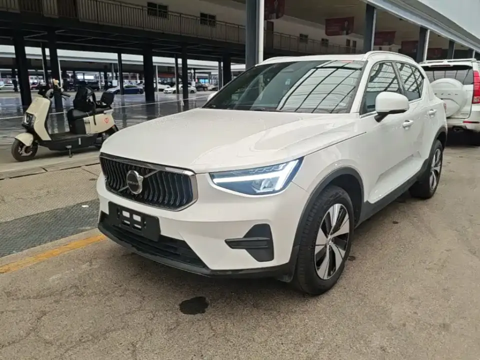 Volvo XC40 B3 Smart Elite Luxury Edition 2024