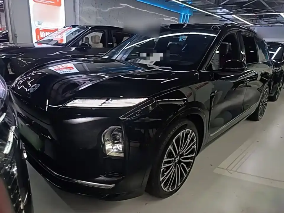 NIO ES8 Base Model 2025