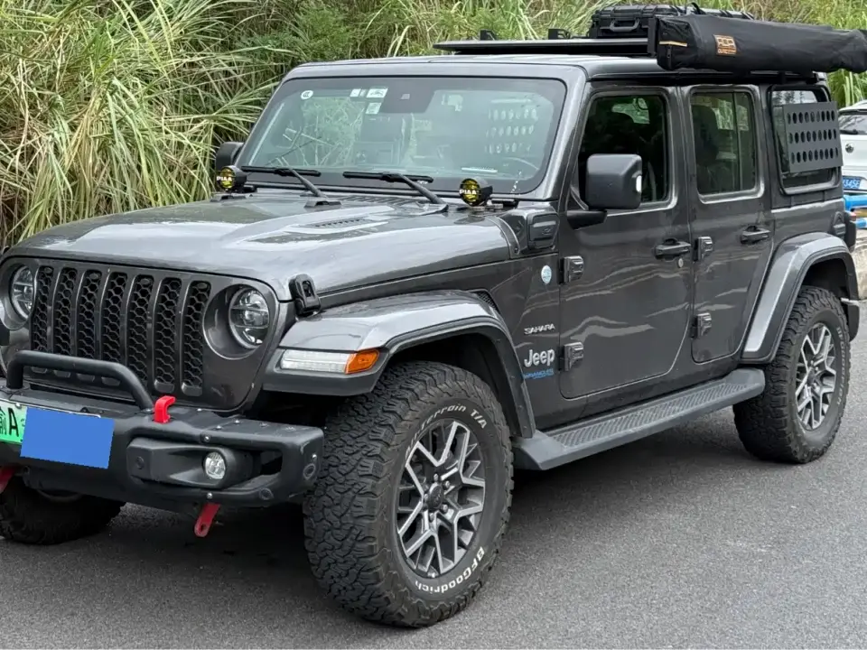 Jeep Wrangler 4xe 4-Door 2.0T 4xe Sahara Launch Edition 2022