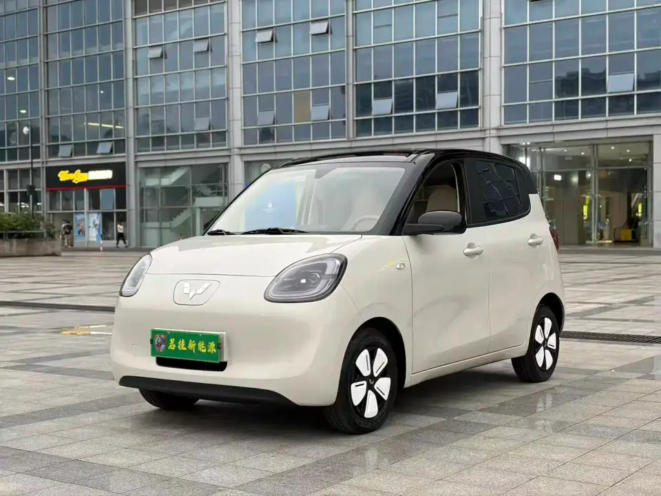 Wuling Motors Hongguang MINIEV 4-Door Premium+ Edition 2025