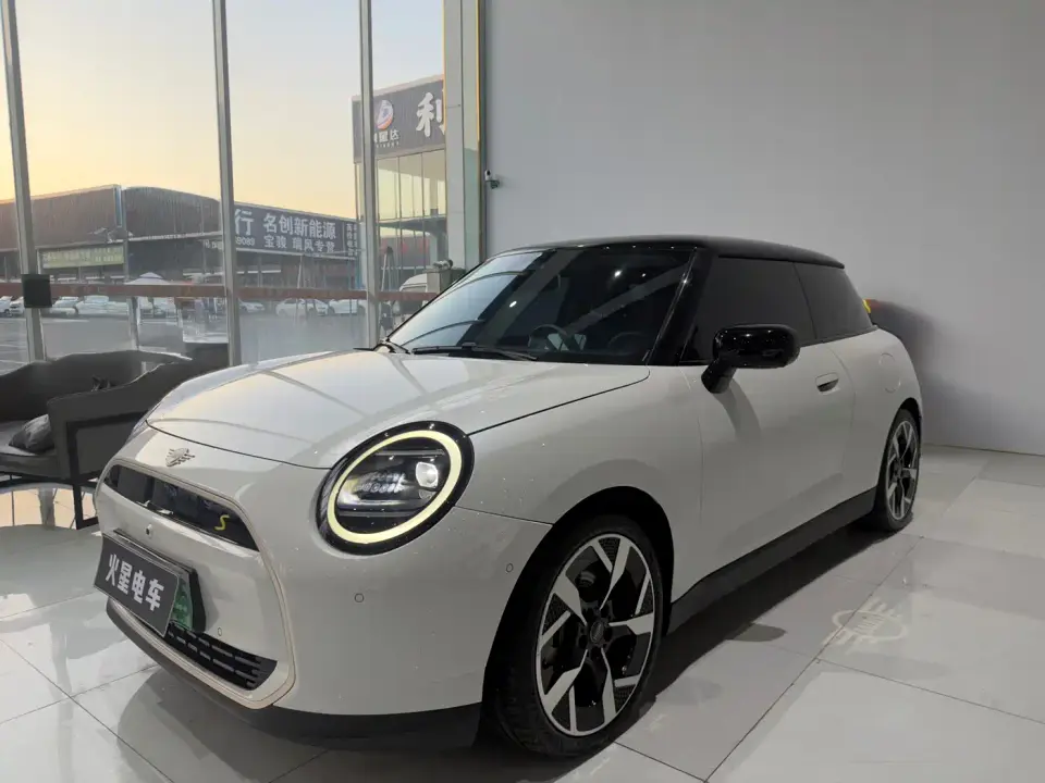 Mini Electric MINI COOPER 452km COOPER SE Artist 2024