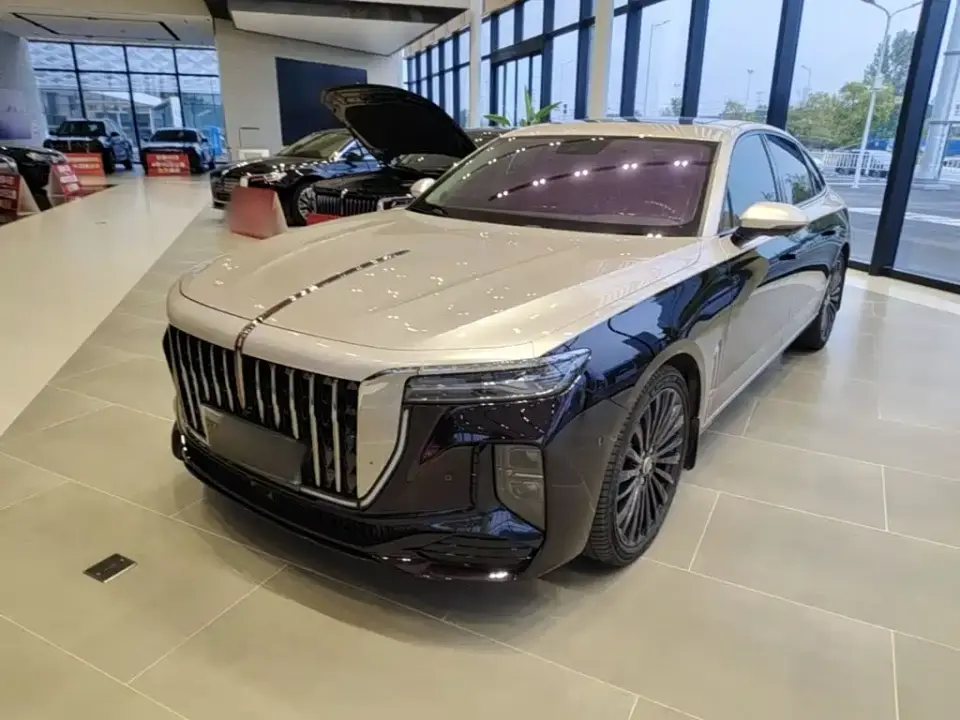 Hongqi H9 2.0T 2WD Qi Chang Private Style Edition 5-seater 2025