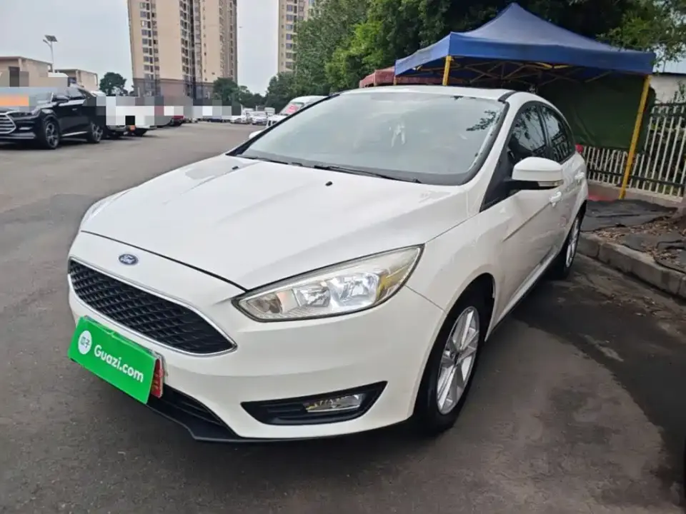 Ford Focus Hatchback Classic 1.6L Automatic Trend Smart Edition 2019
