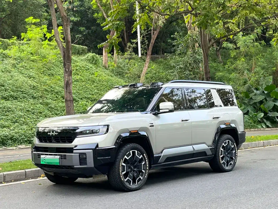 Fangchengbao Leopard 8 Zhiyong Flagship 6-Seater 2024