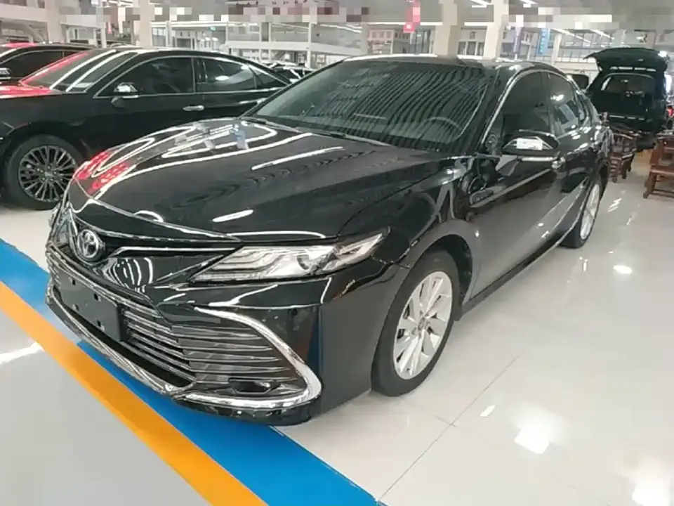 Toyota Camry 2.0G Luxury Edition 2023