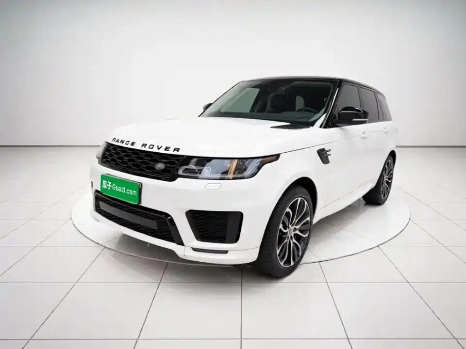 Land Rover Range Rover Sport 3.0 L6 Gloss Black Edition 2022