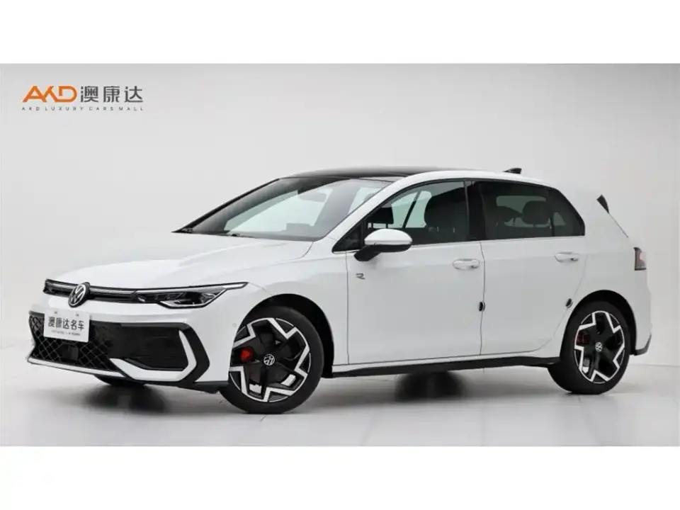 Volkswagen Golf 300TSI R-Line 2025
