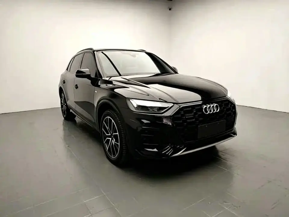 Audi Q5L Model 45 TFSI Luxury Dynamic 2024