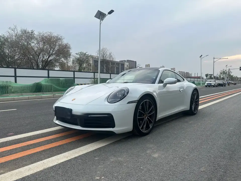 Porsche 911 Carrera 3.0T 2023