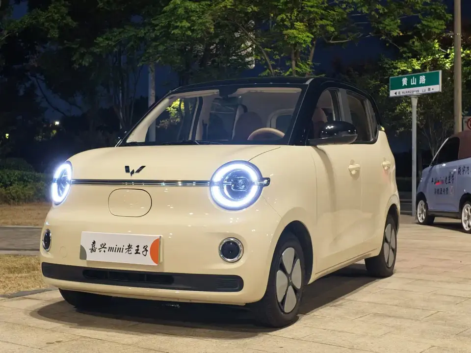 Wuling Motors Hongguang MINIEV Premium Edition 2026