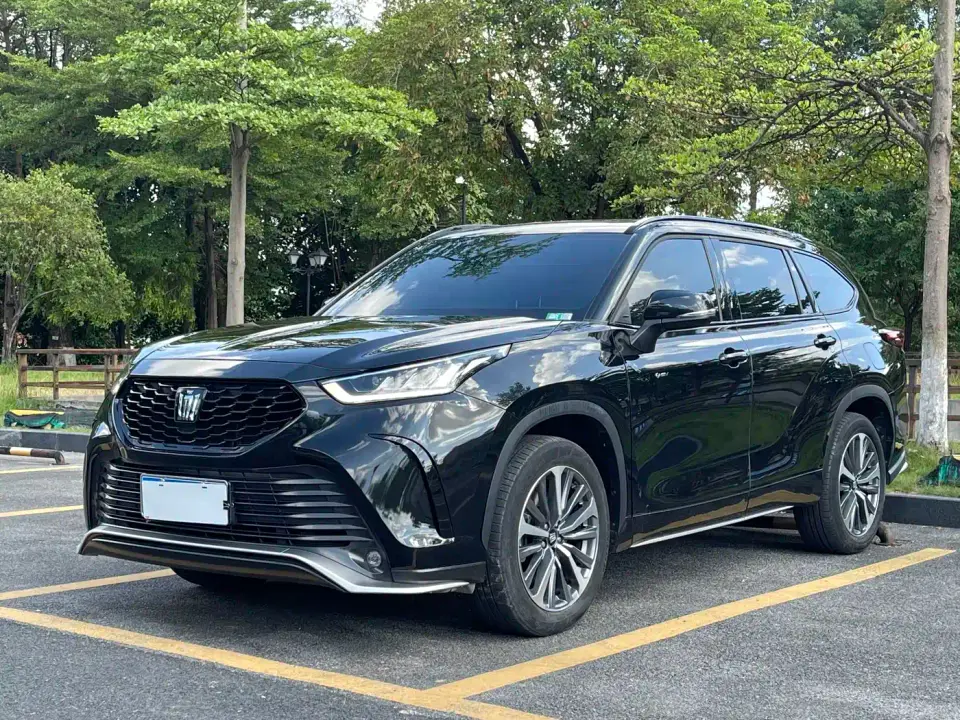 Toyota Crown Kluger 2.5L HEV 4WD Luxury Edition 2025