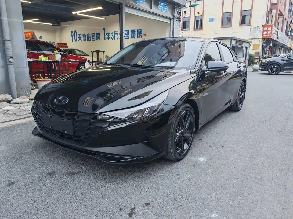 Hyundai Elantra 240TGDi DCT GLX Black Knight Limited Edition 2022