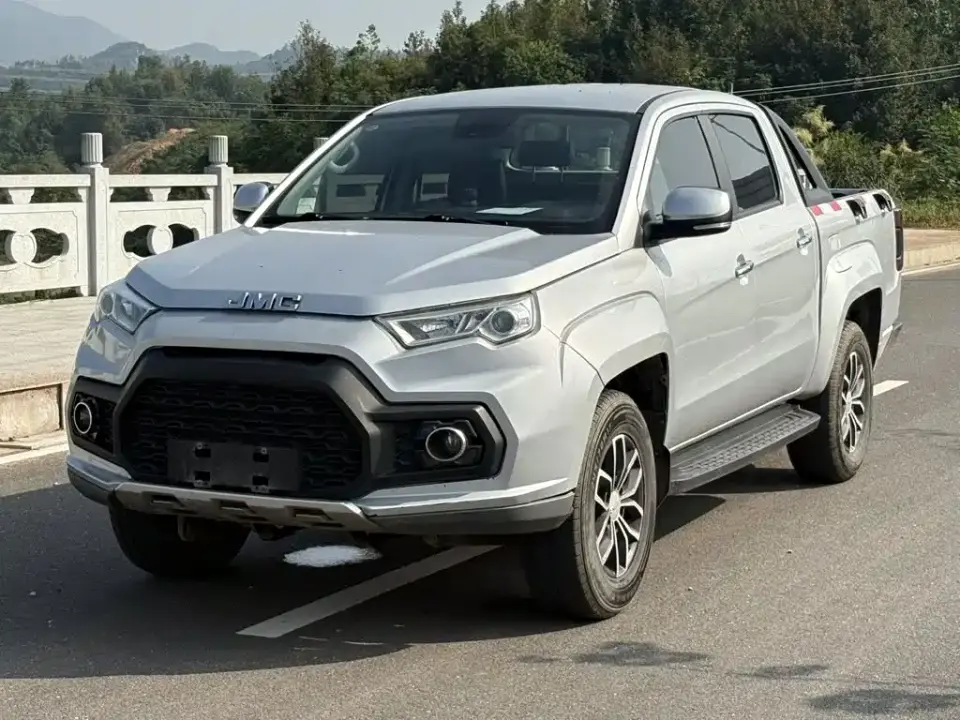 Jiangling Yuhu 7 Model 2.0T Diesel Automatic 2WD Comfort Short Wheelbase China VI JX4D20A6L 2021