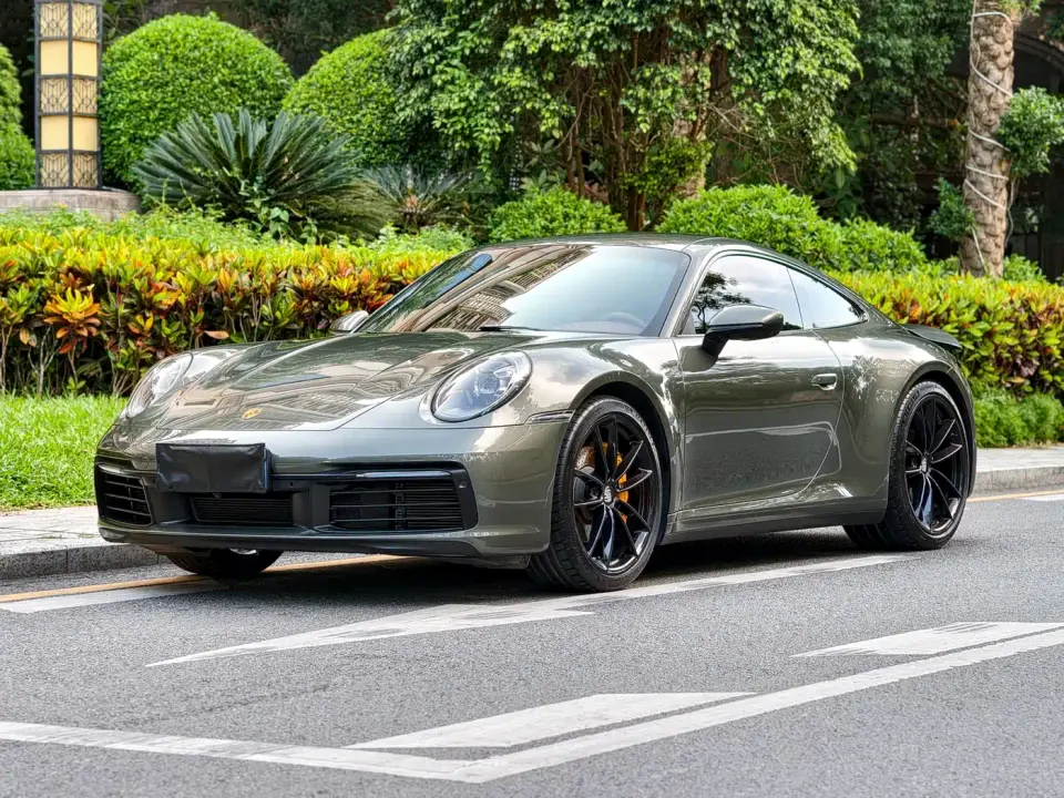 Porsche 911 Carrera 3.0T 2021