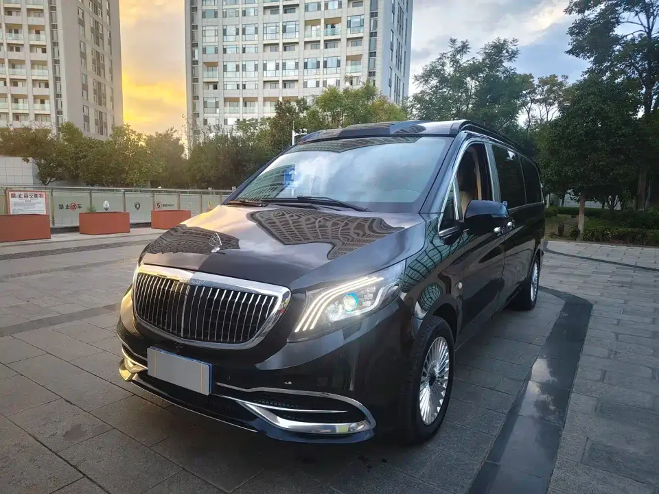 Mercedes-Benz Vito 2.0T Business Edition 7-seater 2022