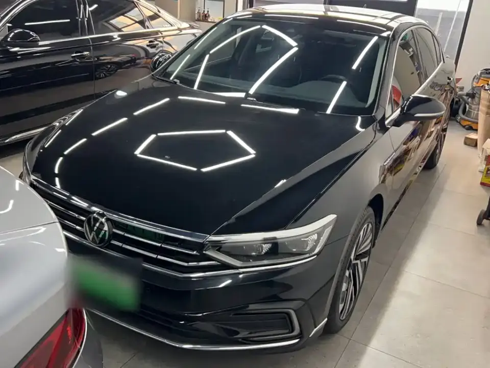 Volkswagen Magotan GTE Plug-in Hybrid GTE Luxury 2024