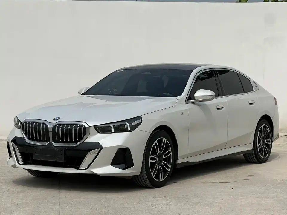 BMW 5 Series 525Li M Sport Package 2024