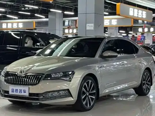Skoda Superb Facelift TSI330 DSG Luxury 2019