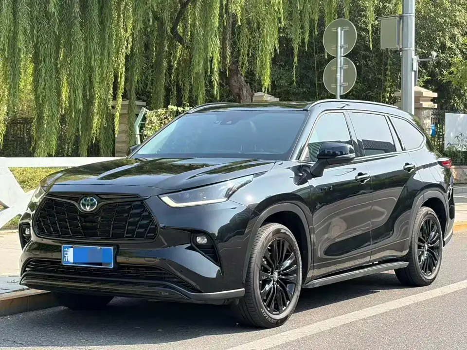 Toyota Highlander 2.5L Smart Hybrid AWD Knight Edition 7-Seater 2023