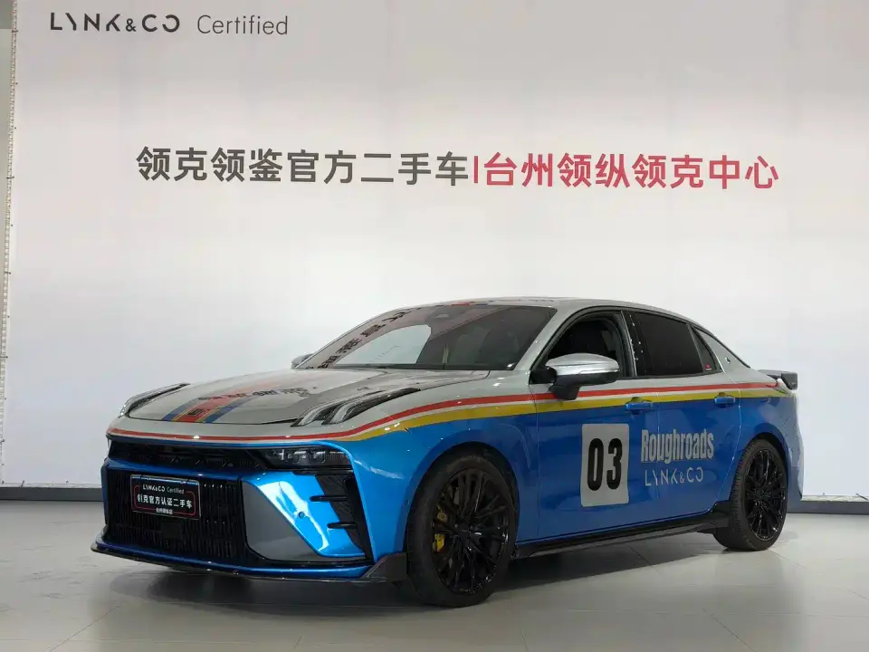 Lynk & Co 03 03+ 2.0TD Automatic Performance Package 2024