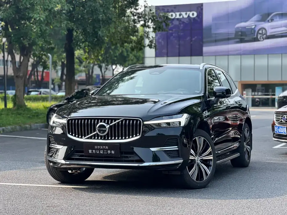 Volvo XC60 Plug-in Hybrid T8 Plug-in Hybrid Long Range AWD Smart Vision Luxury 2023