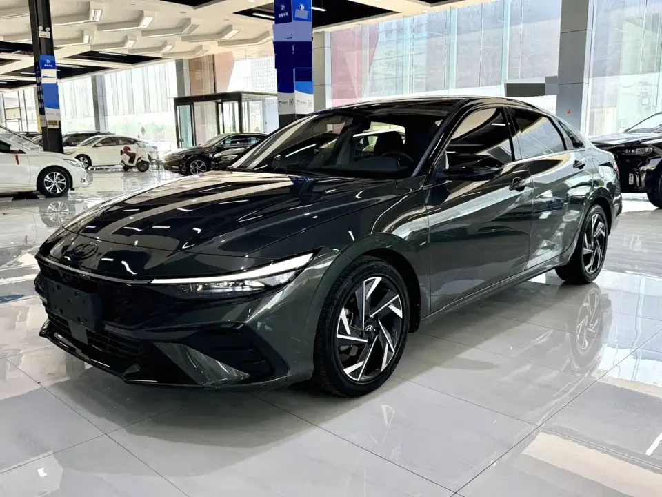 Hyundai Elantra 1.5L CVT TOP Flagship Edition 2023