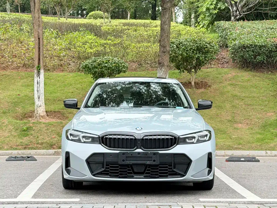 BMW 3 Series 330Li M Sport Night Edition 2025