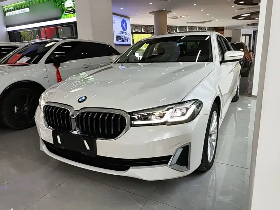 BMW 5 Series 525Li Luxury Package 2021