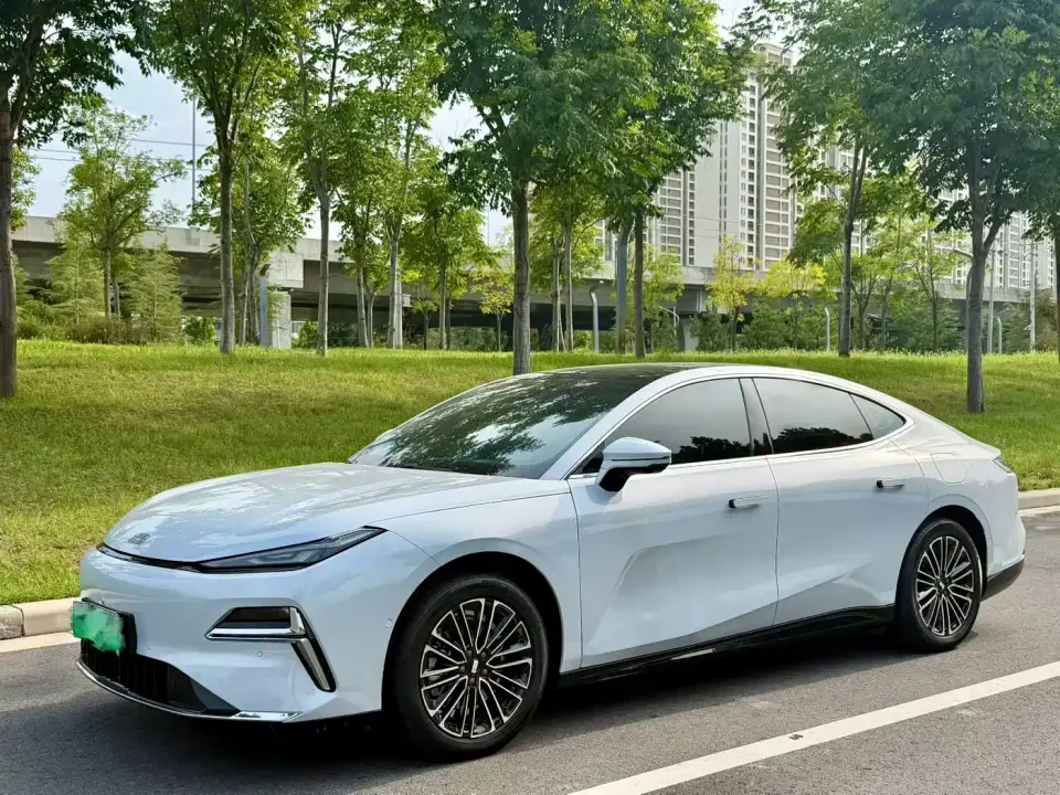Geely Galaxy Galaxy Xingyao 8 130km EM-i Premium Edition 2025
