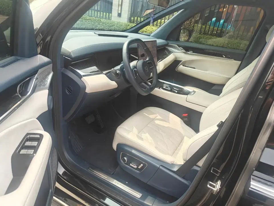 Zeekr 009 7-Seat Aisle AWD Version 108kWh 2025