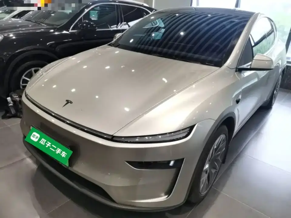 Tesla Model Y L Facelift Long Range AWD 2025