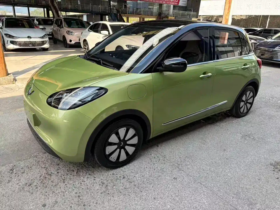 Wuling Motors Wuling Bingo Model 333km Telepathic Connect+ Version 2023