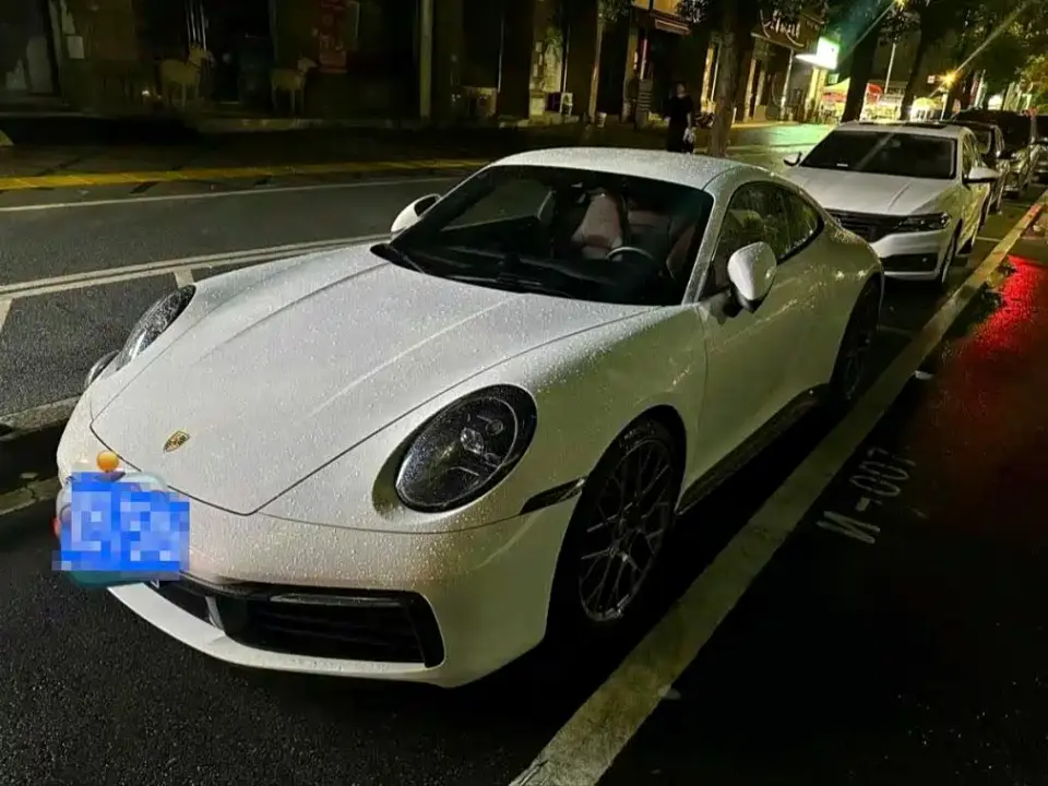 Porsche 911 Carrera 3.0T 2024
