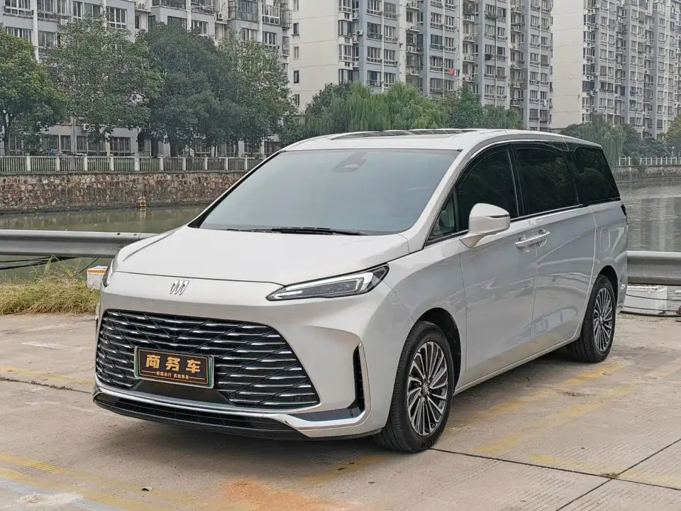 Buick GL8 New Energy Land Honor Premium Edition 7-Seater 2025
