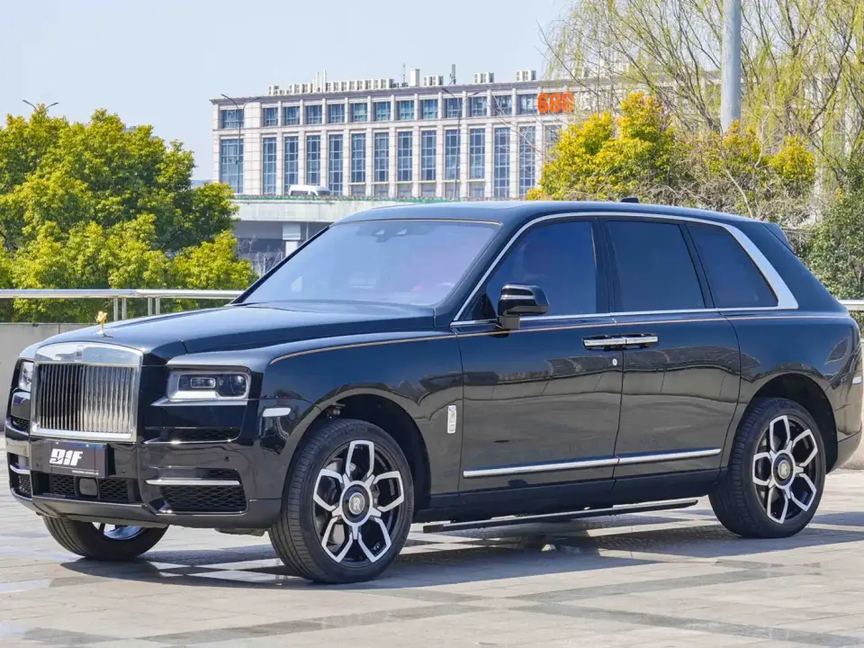 Rolls-Royce Cullinan 5-Seater 2024