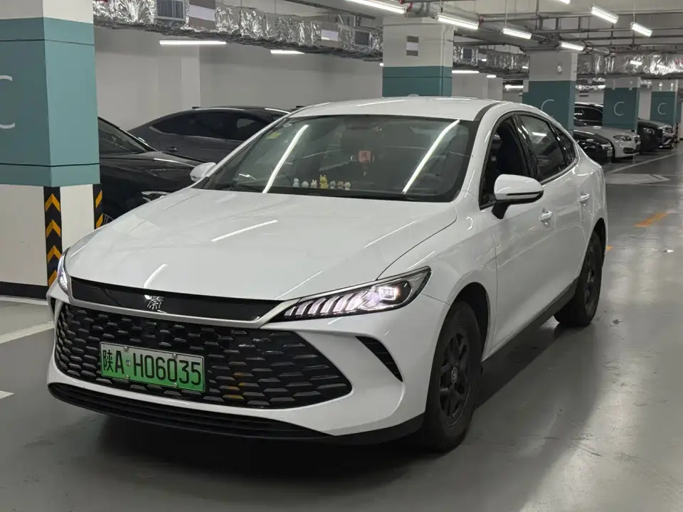 BYD Qin PLUS DM-i Smart Edition 128KM Progressive 2025