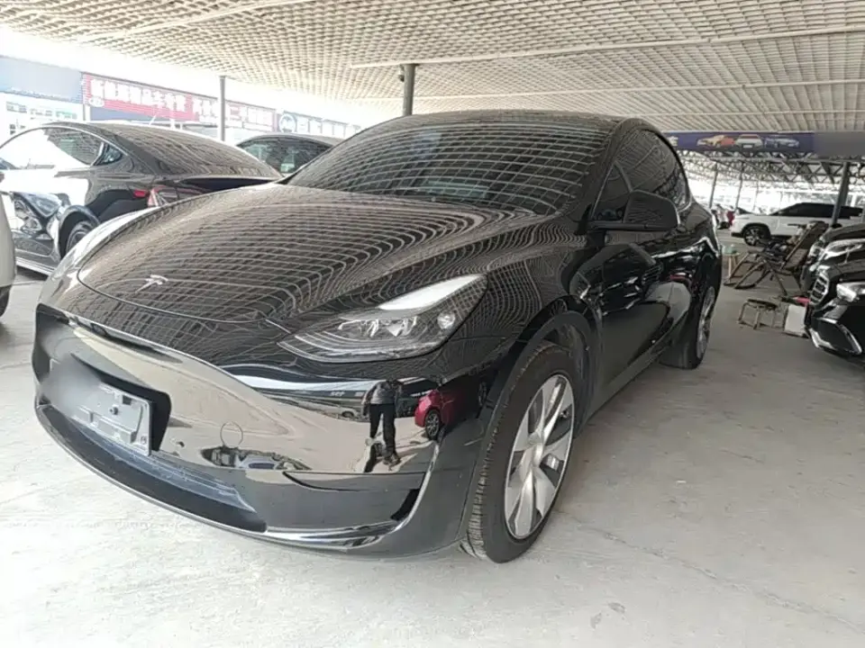 Tesla Model Y Facelift Rear-Wheel Drive Version 2023