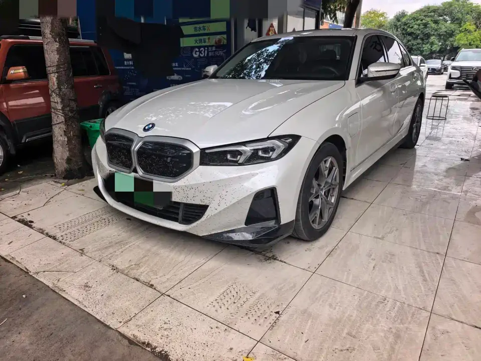 BMW i3 eDrive 35 L 2024