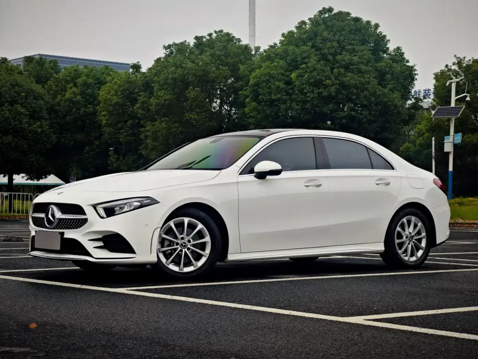 Mercedes-Benz A-Class A 200 L Sport Sedan Fashion Edition 2021