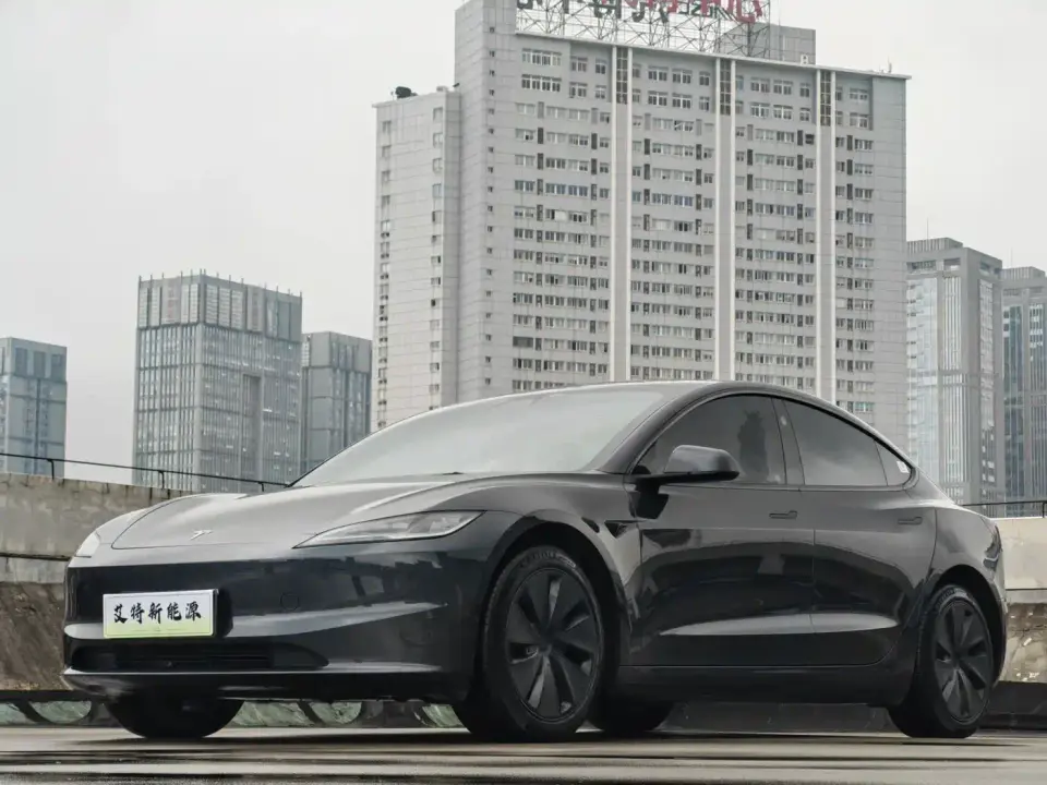 Tesla Model 3 Rear-Wheel Drive 2024