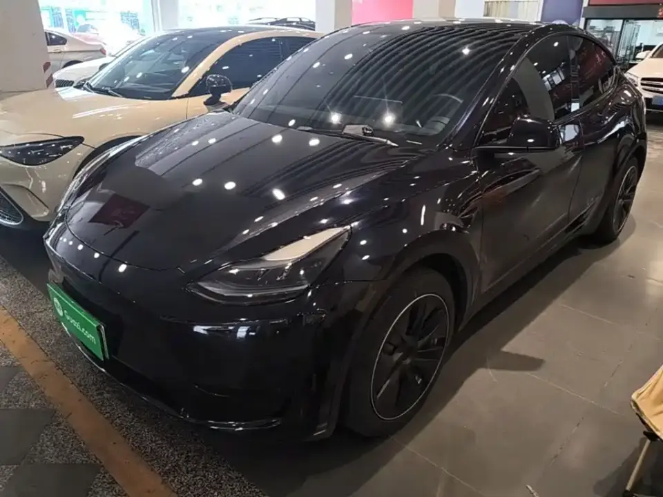 Tesla Model Y Facelift Rear-Wheel Drive Version 2023