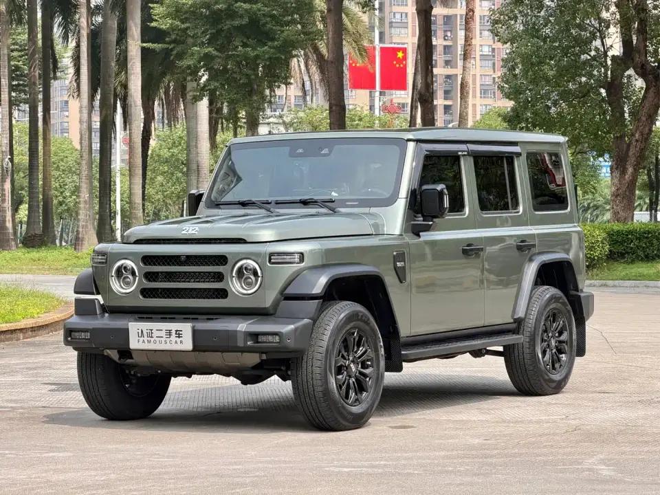 212 T01 2.0T Explorer 2026