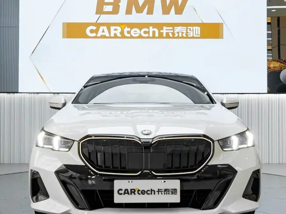 BMW 5 Series 530Li Premium M Sport Package 2025