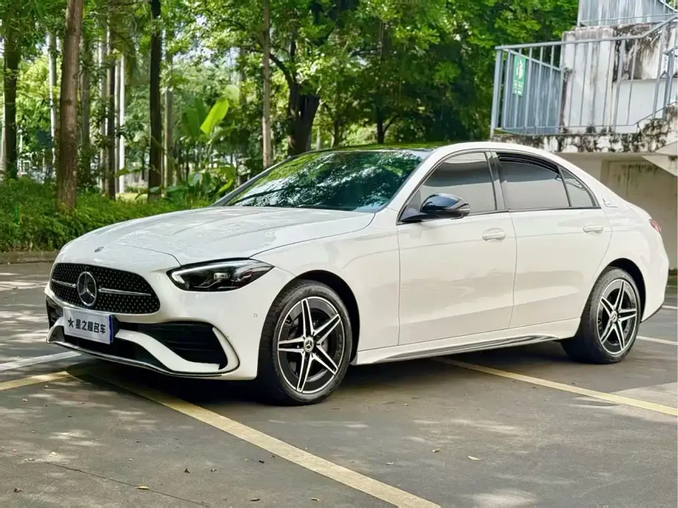 Mercedes-Benz C-Class Facelift III C 260 L Night Sport Edition 2025