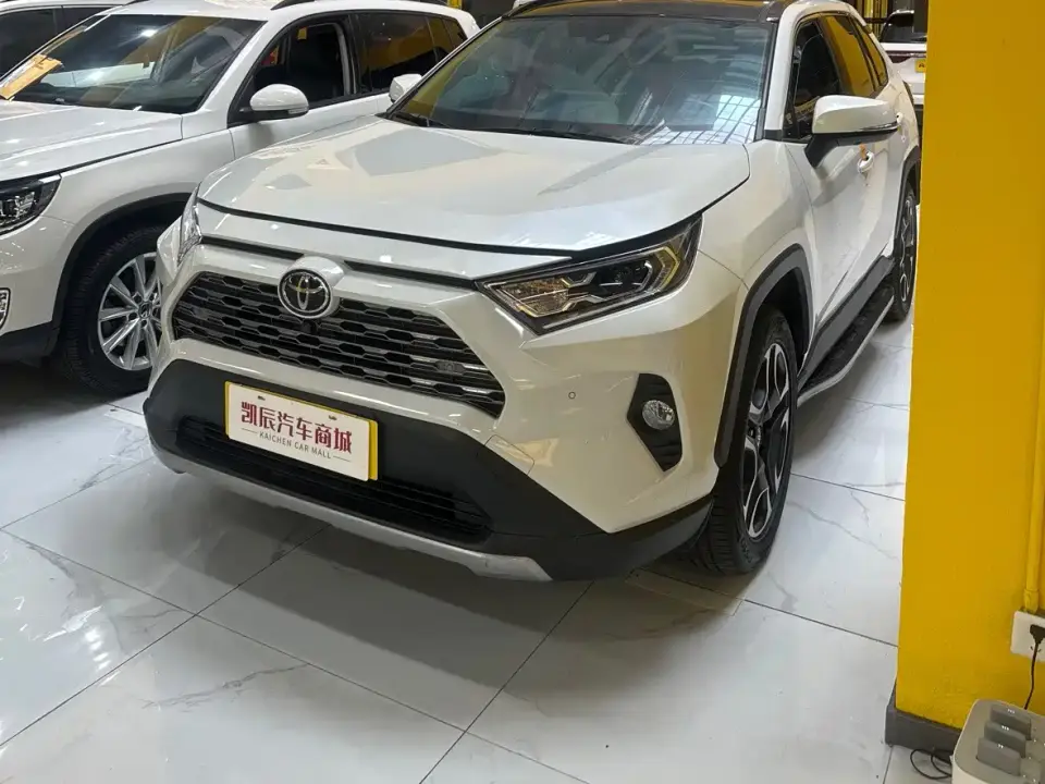 Toyota RAV4 Rongfang 2.0L CVT 4WD Premium Edition 2020