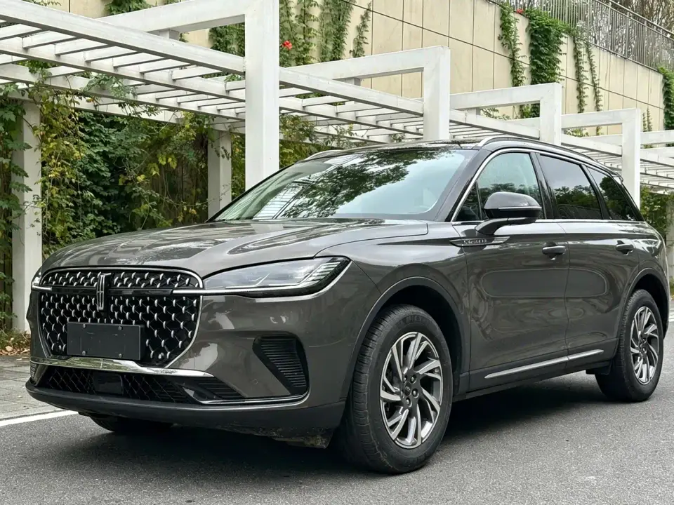 Lincoln Adventurer 2.0T FWD Exclusive Edition 2024