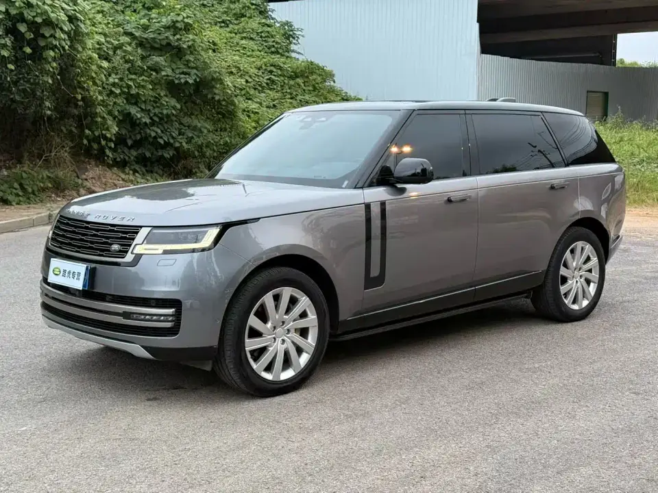 Land Rover Range Rover 3.0 L6 400PS Golden Age 7-Seater Long Wheelbase 2023
