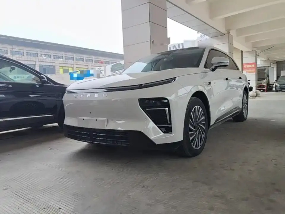 Exeed Exlantix ET Extended Range 240 Max AWD 2025