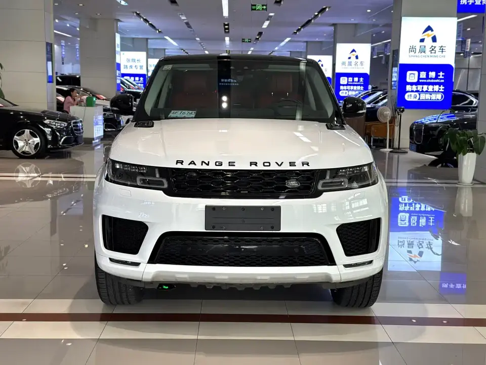Land Rover Range Rover Sport 3.0 L6 Gloss Black Edition 2021