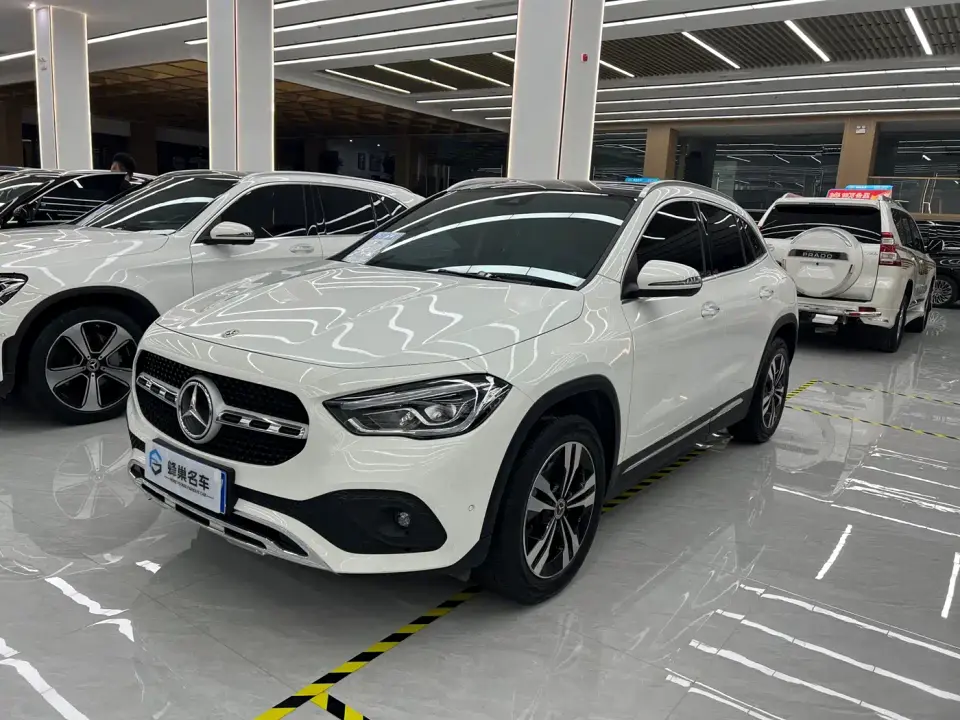 Mercedes-Benz GLA-Class GLA 220 2023